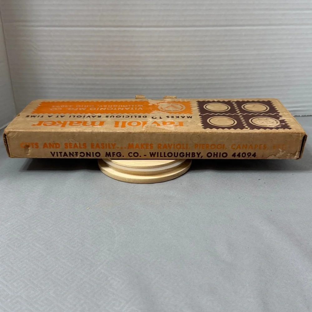 Vintage Vitantonio Ravioli Maker with Tray Cuts and Seals Recipe Book Box #512